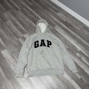 Gap Classic Arch Logo Fleece Pullover Hoodie - Heather Grey